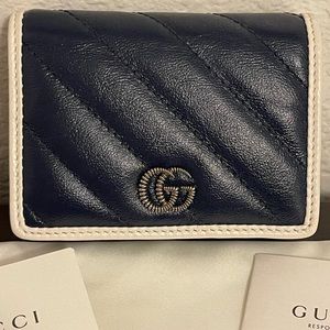 Gucci Marmont Matelasse Wallet Navy White Card Case